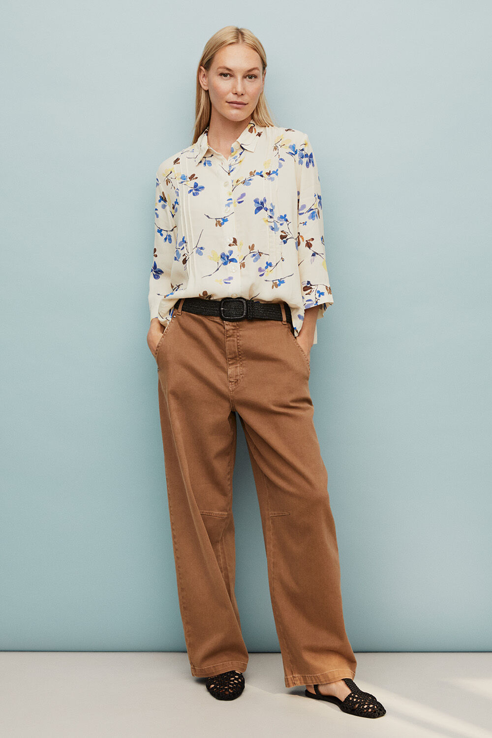 Ibilisan Shirt - Fog, Rivula Belt - Black, Povienne Denim Trousers - Otter